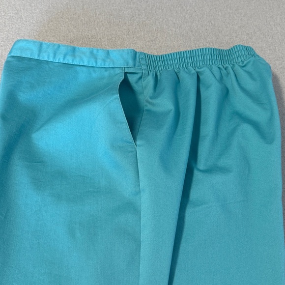 Alfred Dunner Turquoise Straight Leg Pull-On Pants
SZ14. - Picture 12 of 12